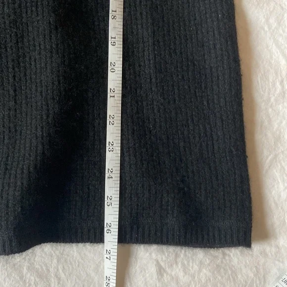 White + Warren Cashmere Waffle Sweatshirt, S - Picture 6 of 8